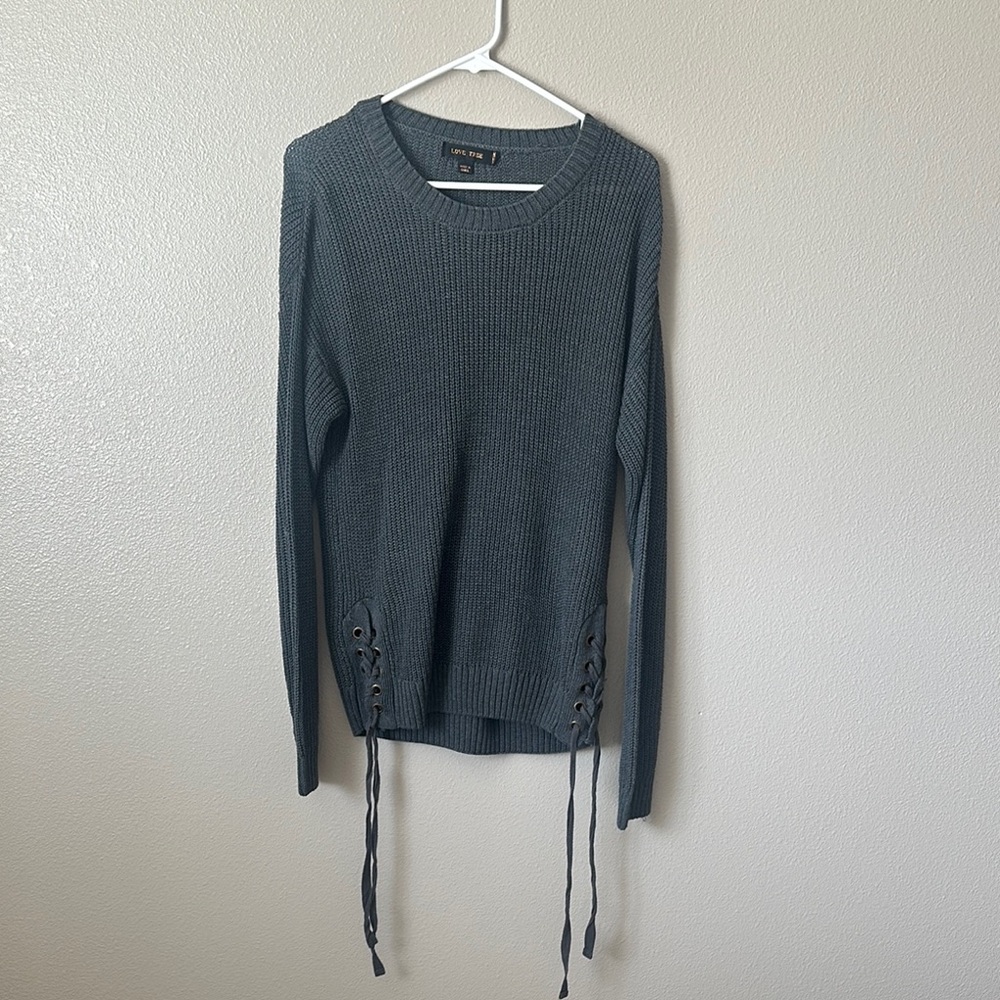 Love Tree Gray Crew Neck Sweater with Adjustable Hem